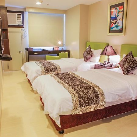 The Exchange Regency Residence Hotel Managed By Hii Pasig City Eksteriør billede