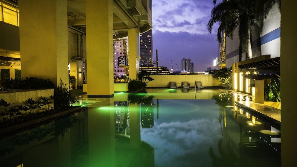 The Exchange Regency Residence Hotel Managed By Hii Pasig City Eksteriør billede