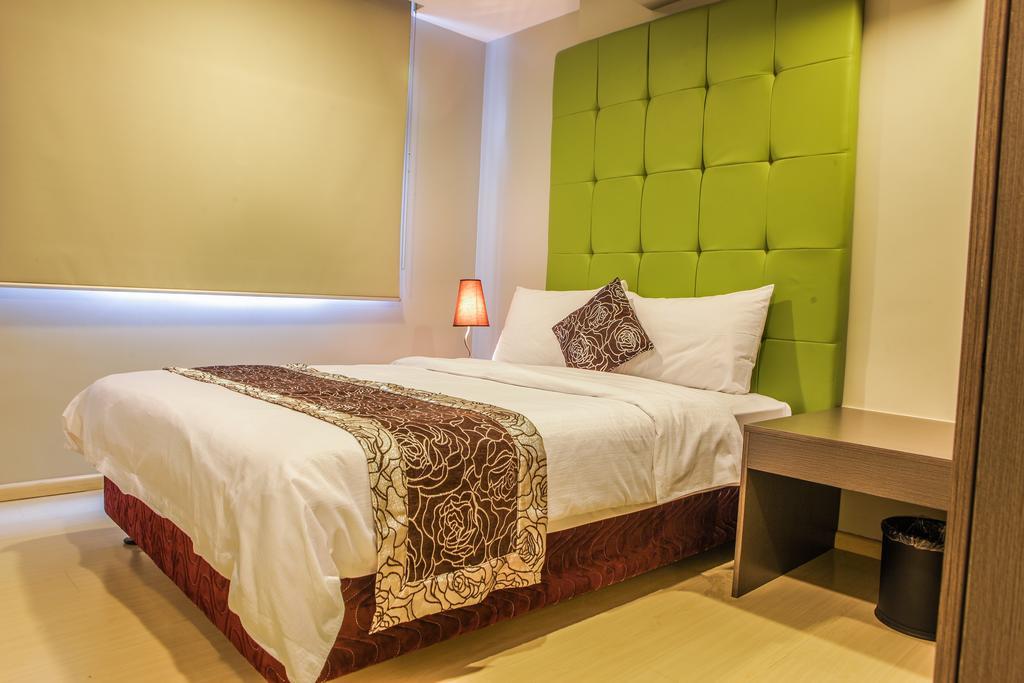 The Exchange Regency Residence Hotel Managed By Hii Pasig City Eksteriør billede