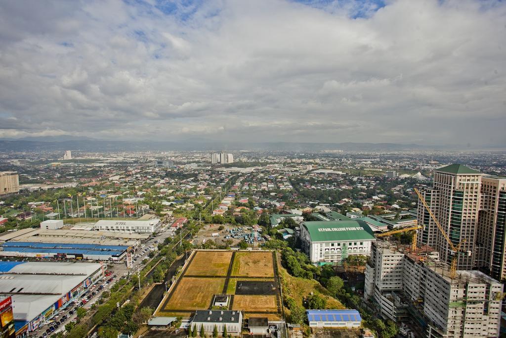 The Exchange Regency Residence Hotel Managed By Hii Pasig City Eksteriør billede